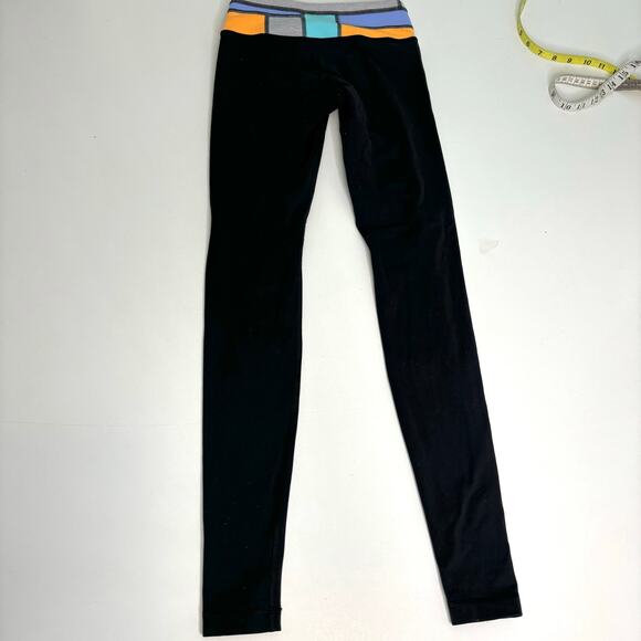 Lululemon Groove Skinny Reversible Black Quilted Waistband Leggings 2 - Picture 7 of 11